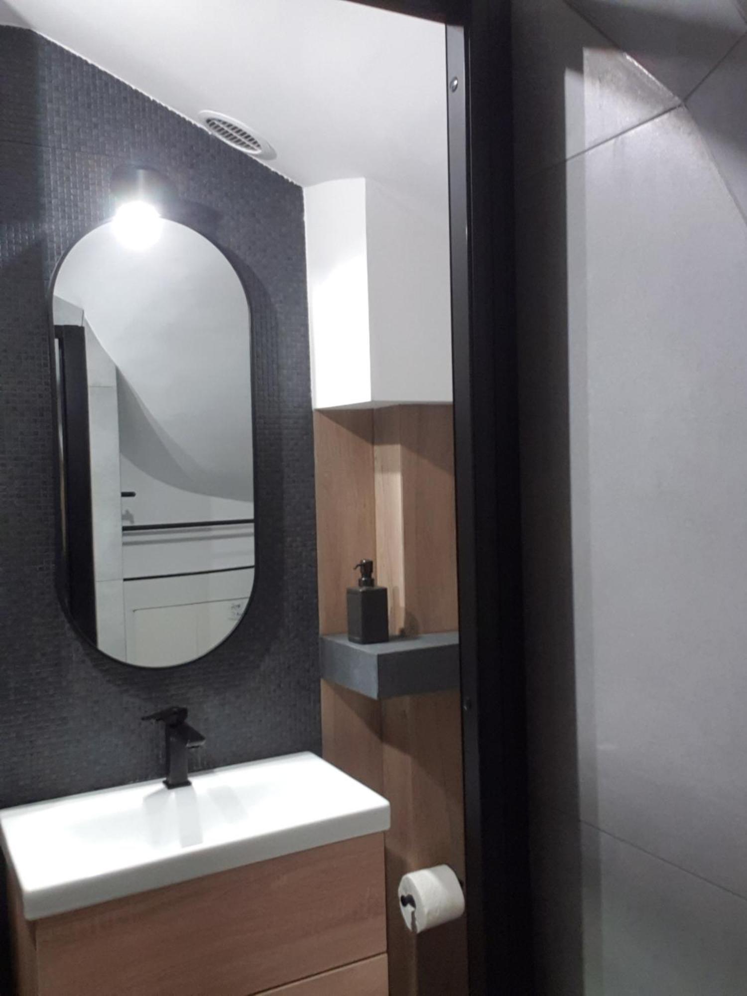 Apartment Near The Airport- *