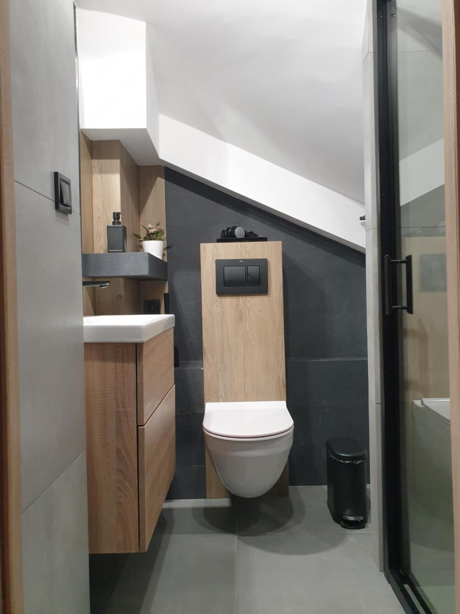 Apartment Near The Airport- *